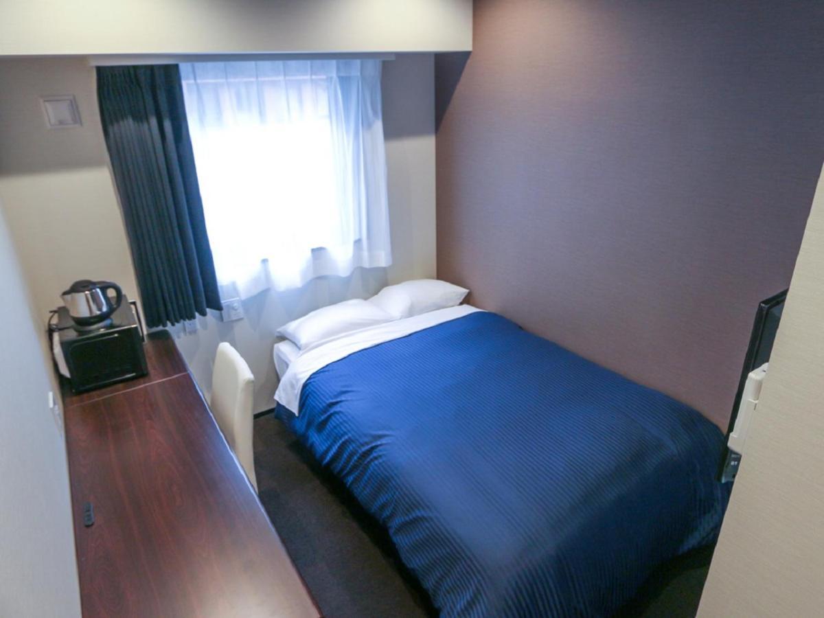 Hotel Livemax Yokohama Kannai Ekimae Exterior foto