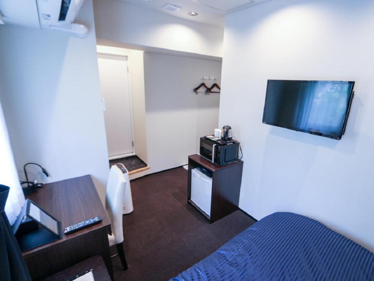 Hotel Livemax Yokohama Kannai Ekimae Exterior foto