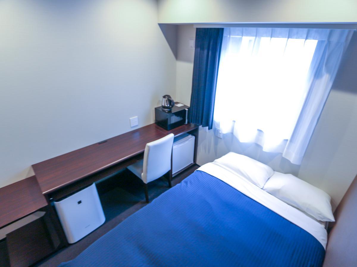 Hotel Livemax Yokohama Kannai Ekimae Exterior foto